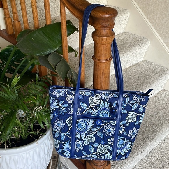 Vera Bradley Bohemian Quilted Floral Blue Tote Bag - Picture 4 of 11